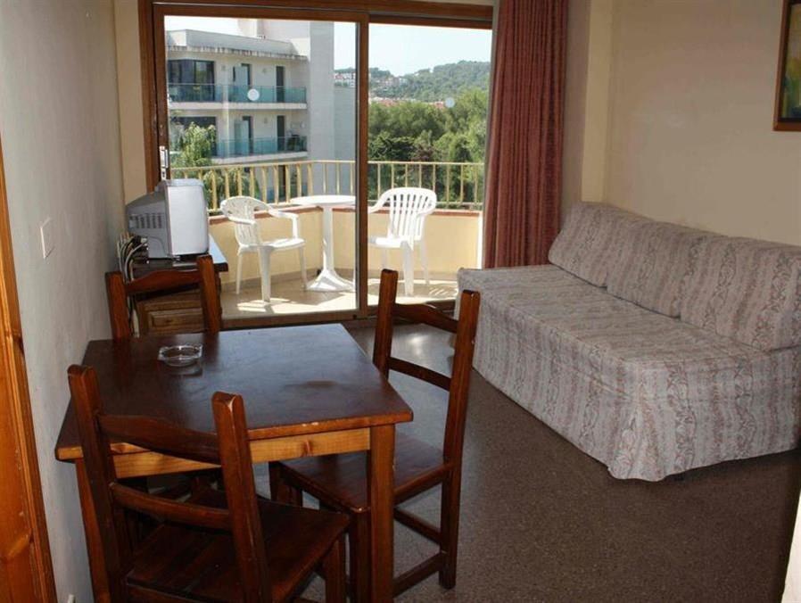 Mariposas Aparthotel 2*
